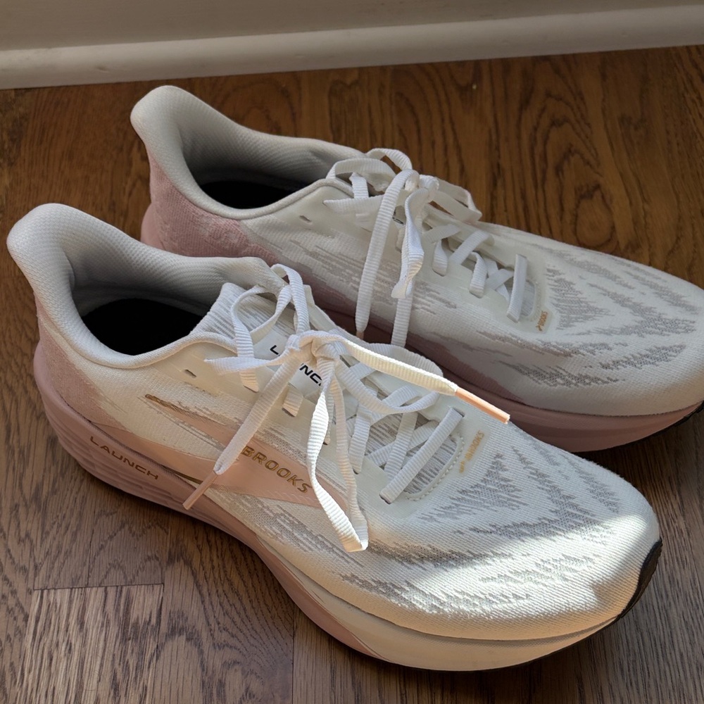Brooks Women’s White & Light Pink Running Shoes - Launch GTS